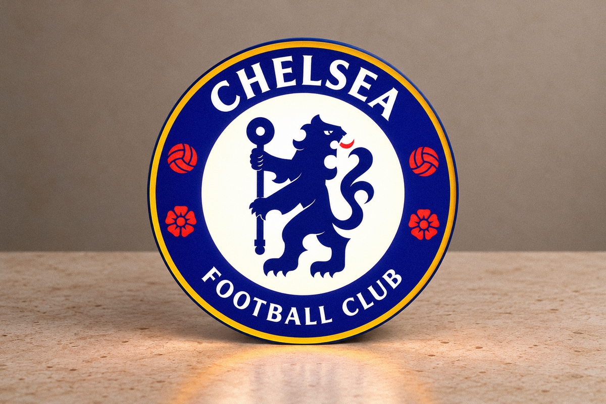 Chelsea LED lightbox front view